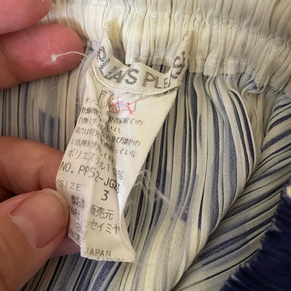 Issey Miyake pleats please Blue and White Polka Dot A-Line Skirt - Picture 2 of 2